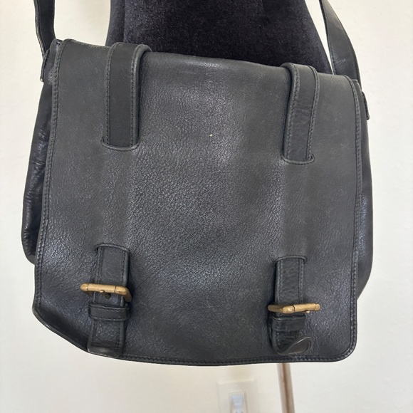 Vintage Leather Co Black Leather Crossbody Messanger Bag - Picture 10 of 10